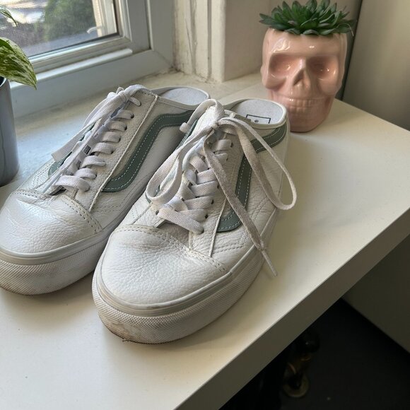 Vans - white mule slip on - Women's size 10 - Picture 2 of 4